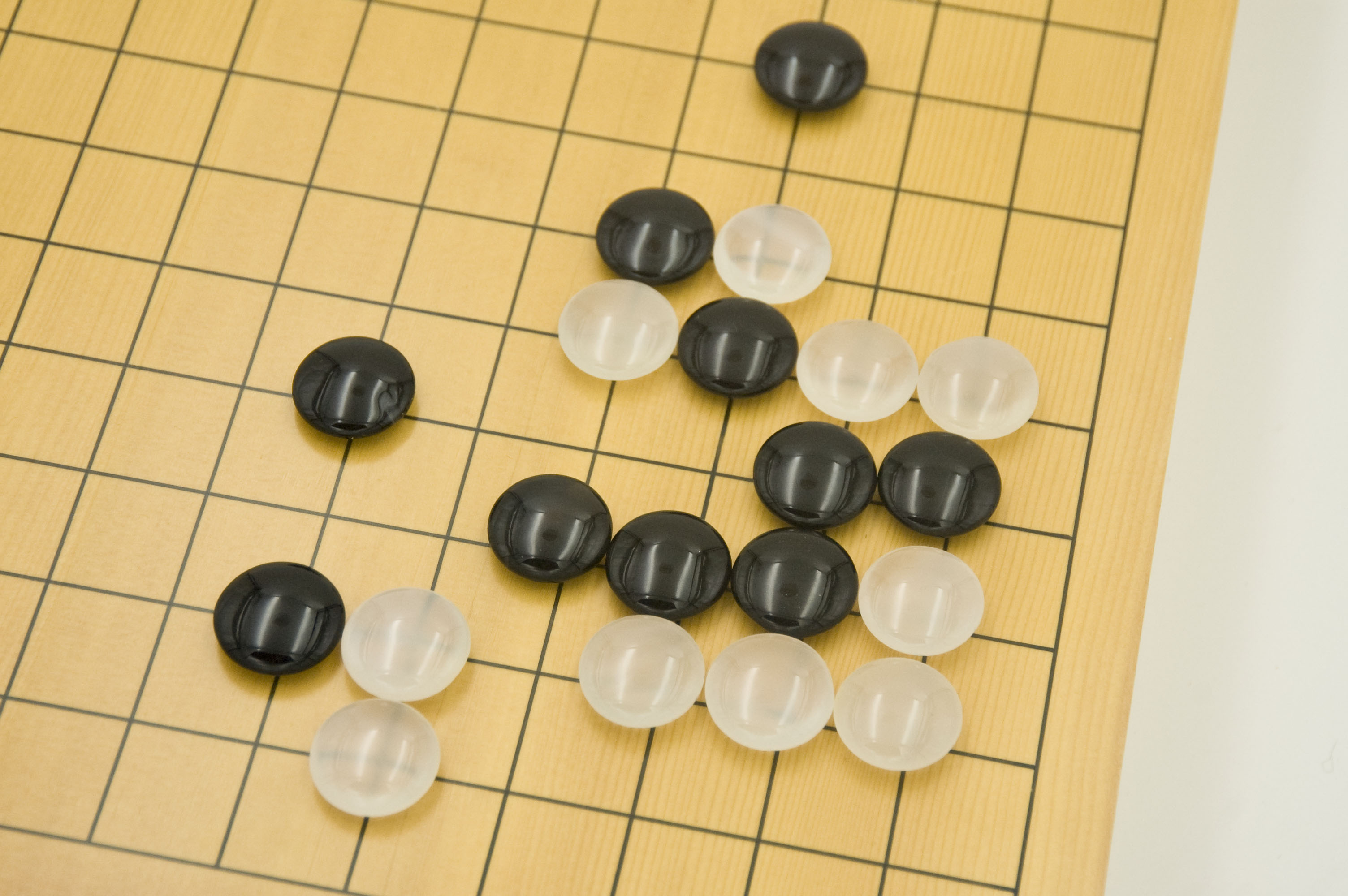 Камни для игры в го, агат